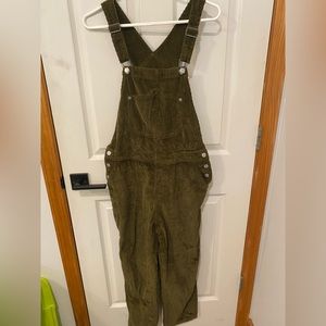 Old Navy Corduroy Overalls in Olive Green- Size 6